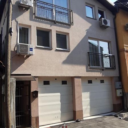 Our Way S Apartment With Airco And Own Garage Sarajevo Ngoại thất bức ảnh