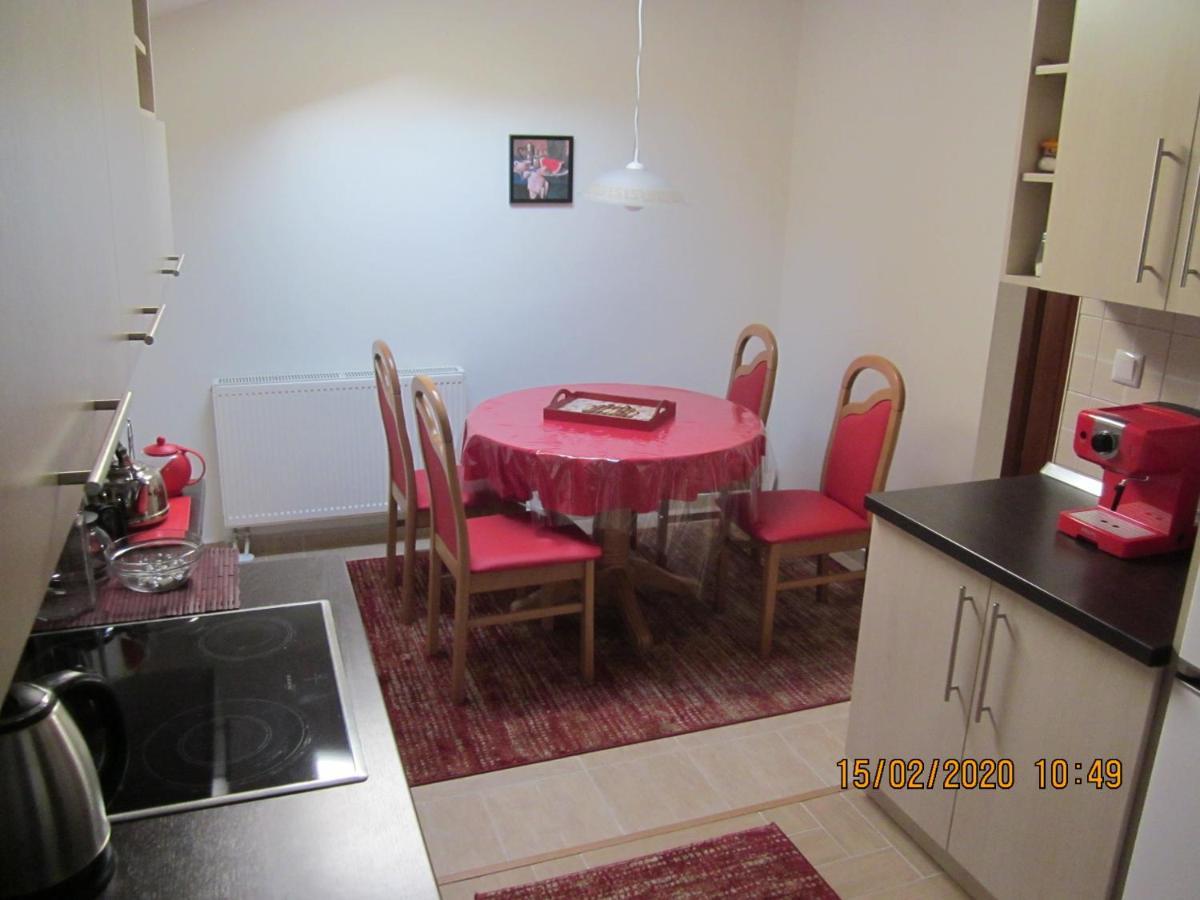Our Way S Apartment With Airco And Own Garage Sarajevo Ngoại thất bức ảnh